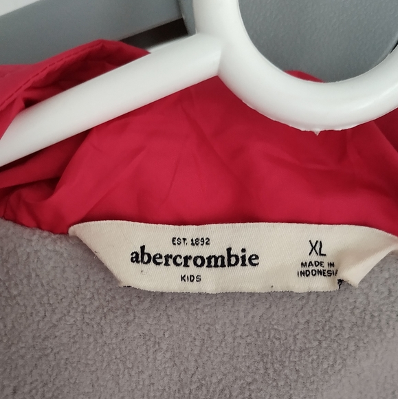 New Abercrombie & Fitch : Hot pink puffer jacket - Picture 5 of 13